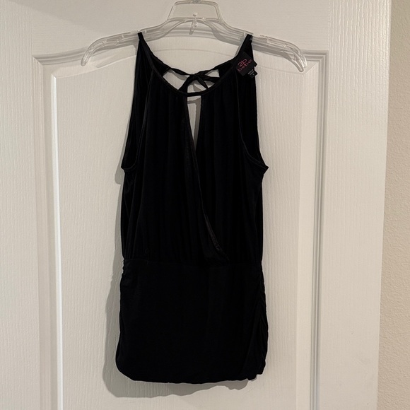 2B Bebe Black Top, sleeveless size small - Picture 11 of 12